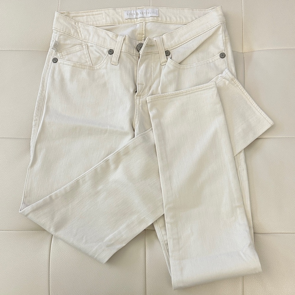 Rock & Republic Women's Straight Leg Cream Jeans